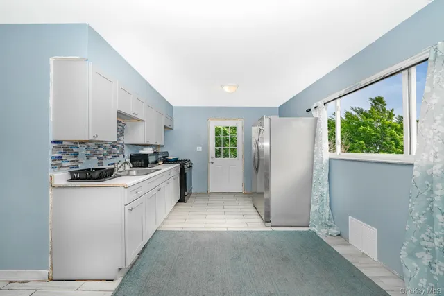 $539,000 | 1038 Manor Lane, Bay Shore, NY 11706