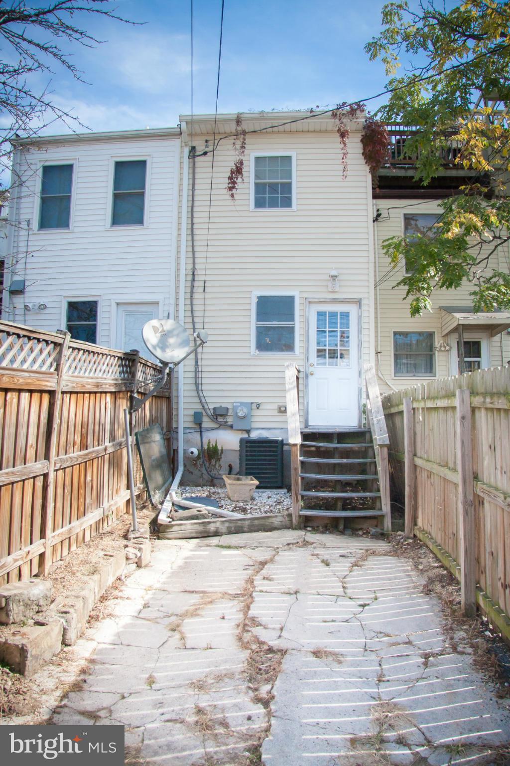 1112 Riverside Avenue Baltimore, MD 21230 - Photo 11 of 30 Exterior (Rear)