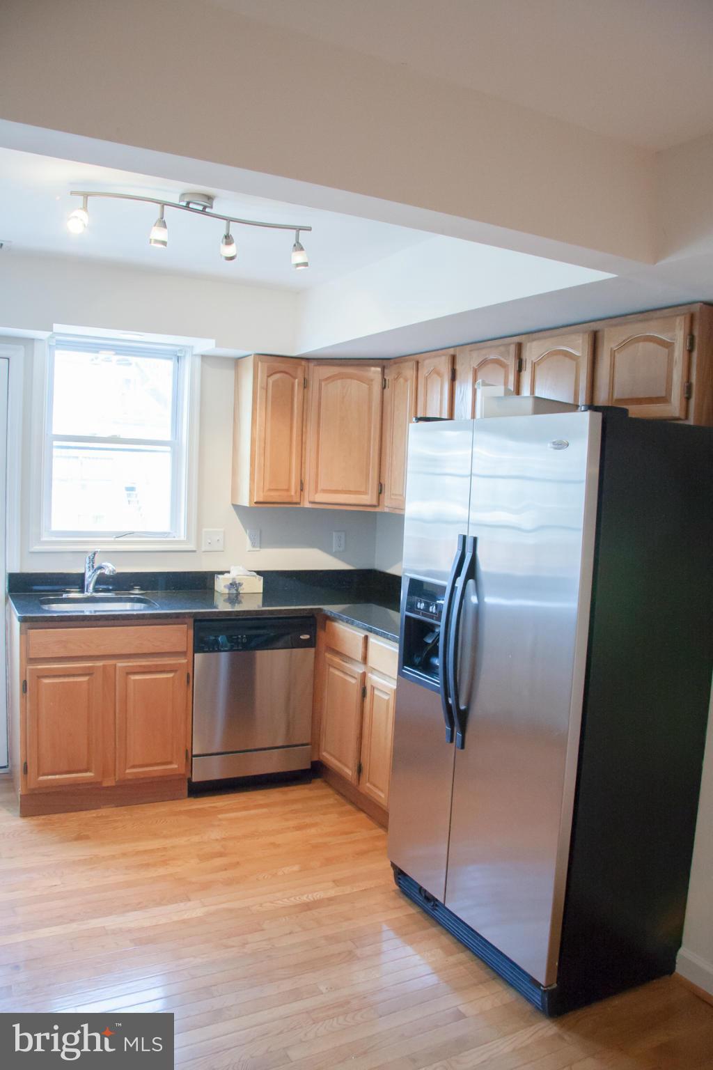 1112 Riverside Avenue Baltimore, MD 21230 - Photo 9 of 30 Kitchen