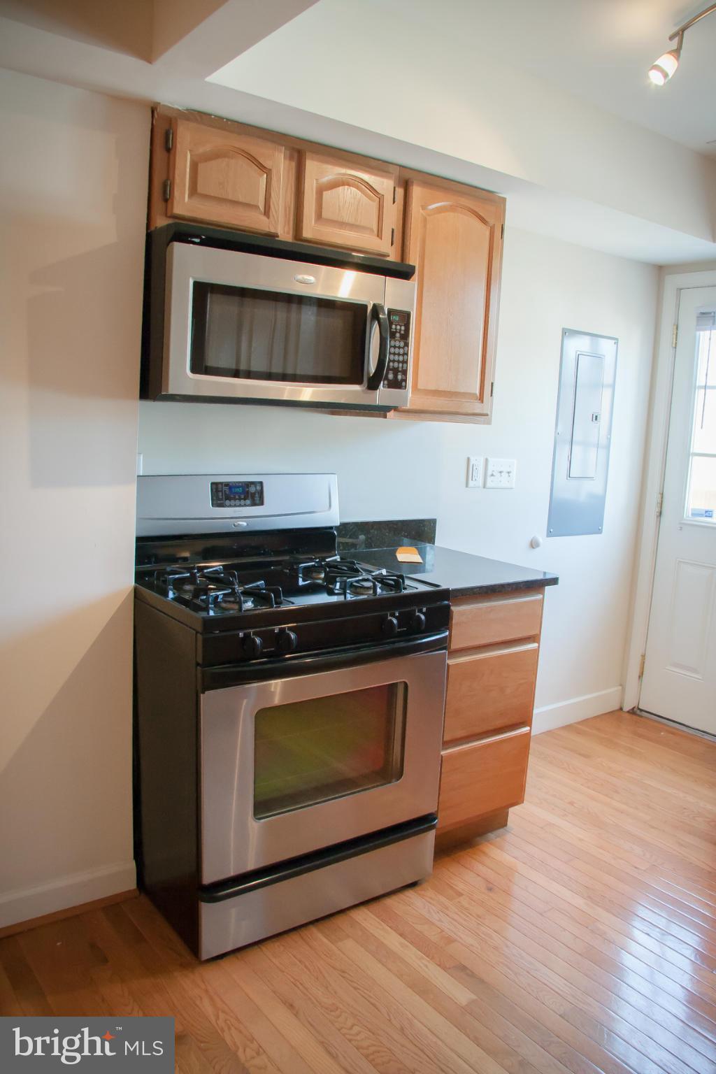 1112 Riverside Avenue Baltimore, MD 21230 - Photo 10 of 30 Kitchen
