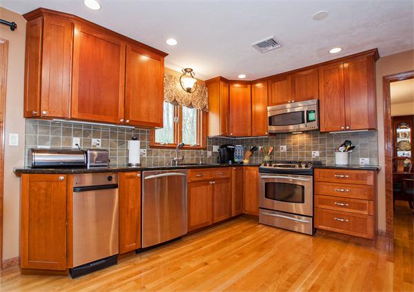 79 Prospect Street Ashland, MA 01721 - Photo 2 of 30 Gallery Image 2