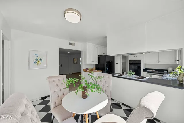 $925,000 | 2450 El Cajon Way, Oxnard, CA 93035