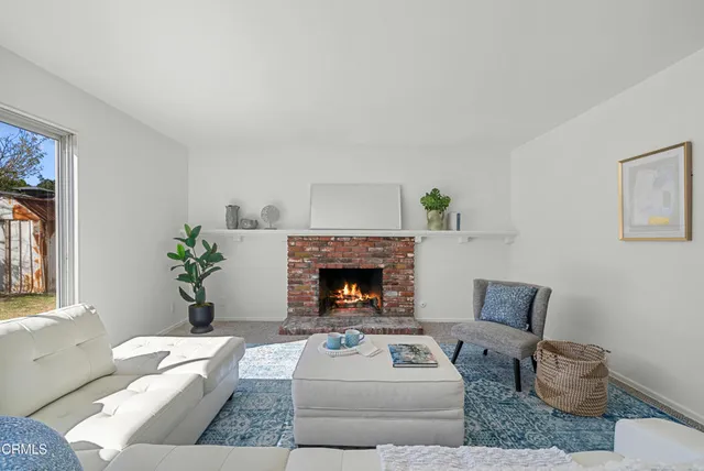 $925,000 | 2450 El Cajon Way, Oxnard, CA 93035