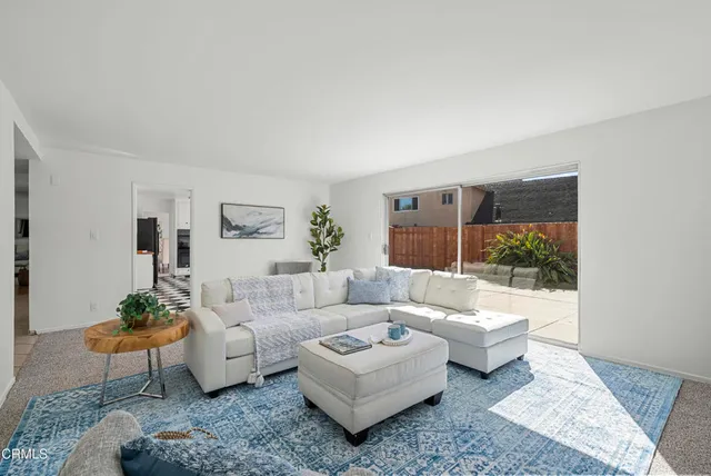 $925,000 | 2450 El Cajon Way, Oxnard, CA 93035