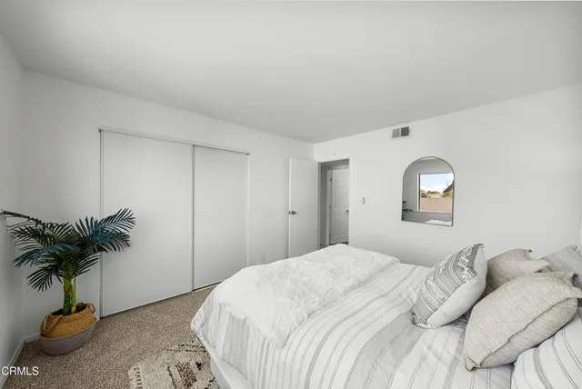 $925,000 | 2450 El Cajon Way, Oxnard, CA 93035