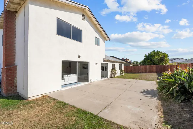 $925,000 | 2450 El Cajon Way, Oxnard, CA 93035