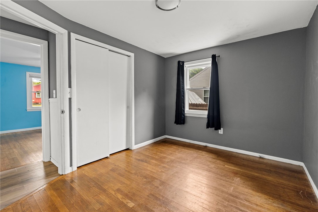 142 Adrian Street Warwick, RI 02886 - Photo 12 of 27