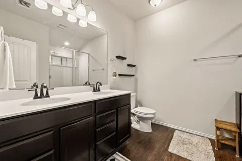 $285,000 | 125 Beth Ann Loop, Taylor, TX 76574