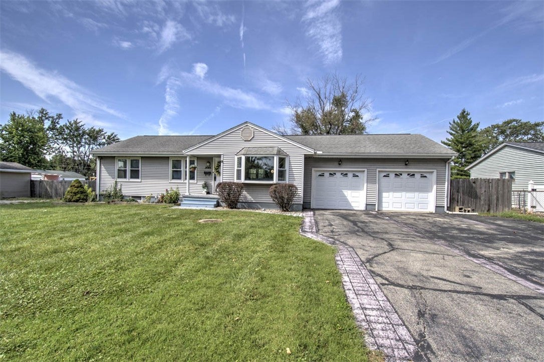 3045 Turpin Road Decatur, IL 62521 - Photo 3 of 30 Gallery Image 3