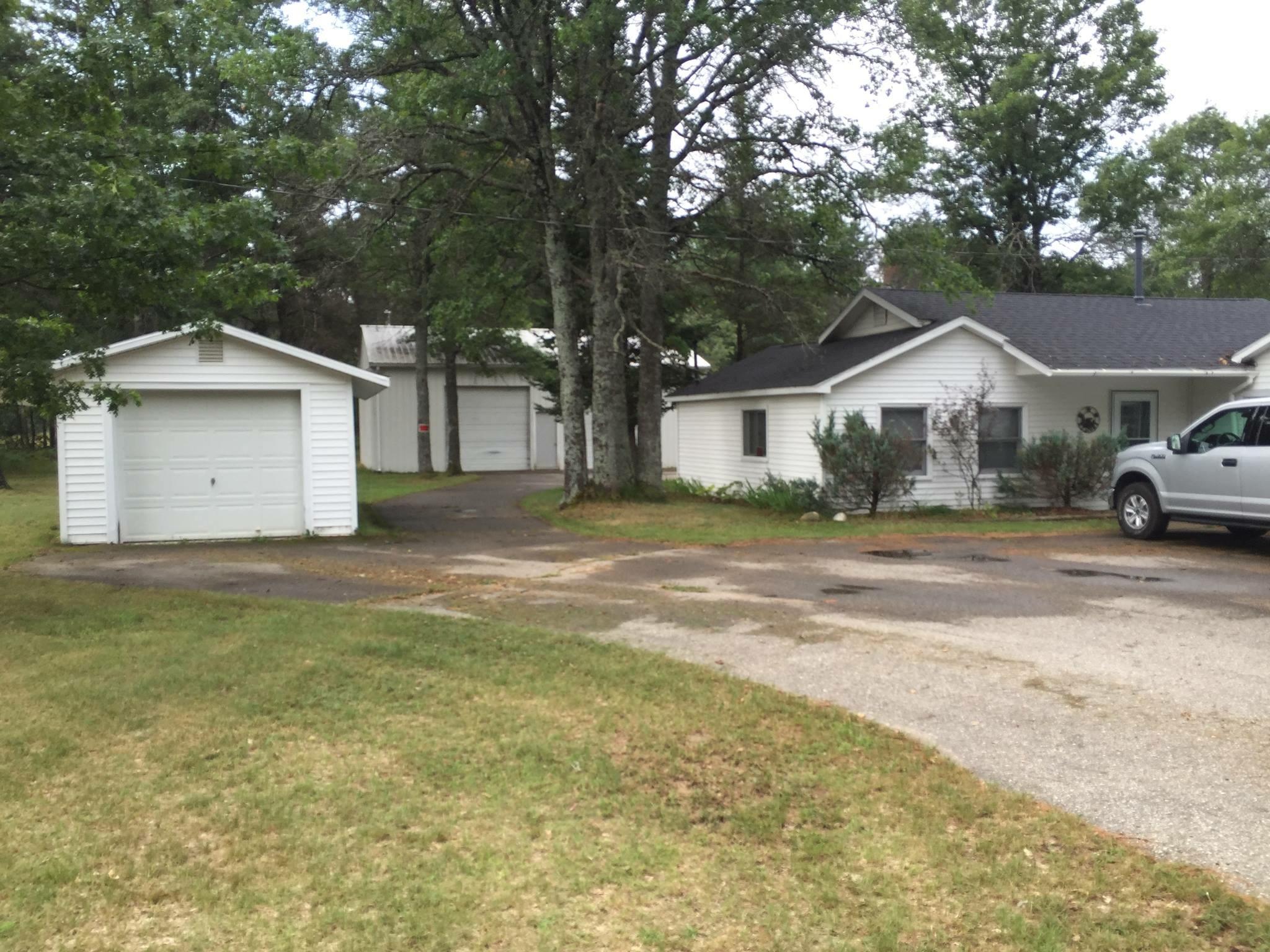 2033 West 4 Mile Road Grayling, MI 49738 - Photo 5 of 24 Gallery Image 5