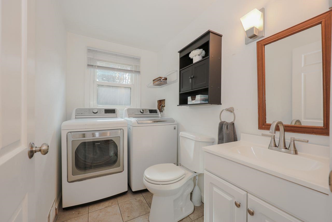 29 North Riverdale Road Weare, NH 03281 - Photo 14 of 26