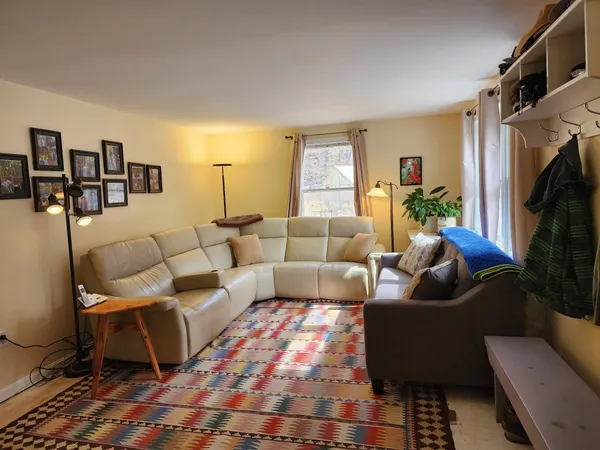 $525,000 | 57 Oak Lane, Jamaica, VT 05343