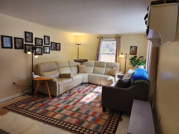 $525,000 | 57 Oak Lane, Jamaica, VT 05343