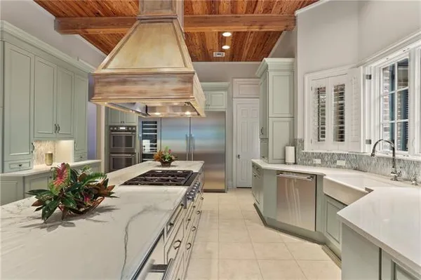 $2,475,000 | 9 English Turn Drive, New Orleans, LA 70131