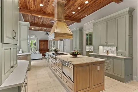 $2,475,000 | 9 English Turn Drive, New Orleans, LA 70131