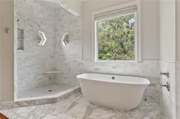 $2,475,000 | 9 English Turn Drive, New Orleans, LA 70131