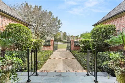 $2,475,000 | 9 English Turn Drive, New Orleans, LA 70131