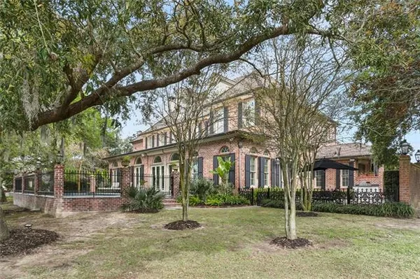 $2,475,000 | 9 English Turn Drive, New Orleans, LA 70131
