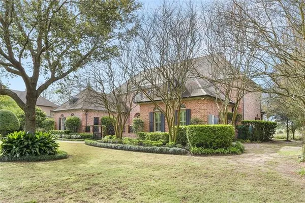 $2,475,000 | 9 English Turn Drive, New Orleans, LA 70131