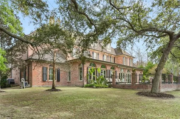 $2,475,000 | 9 English Turn Drive, New Orleans, LA 70131
