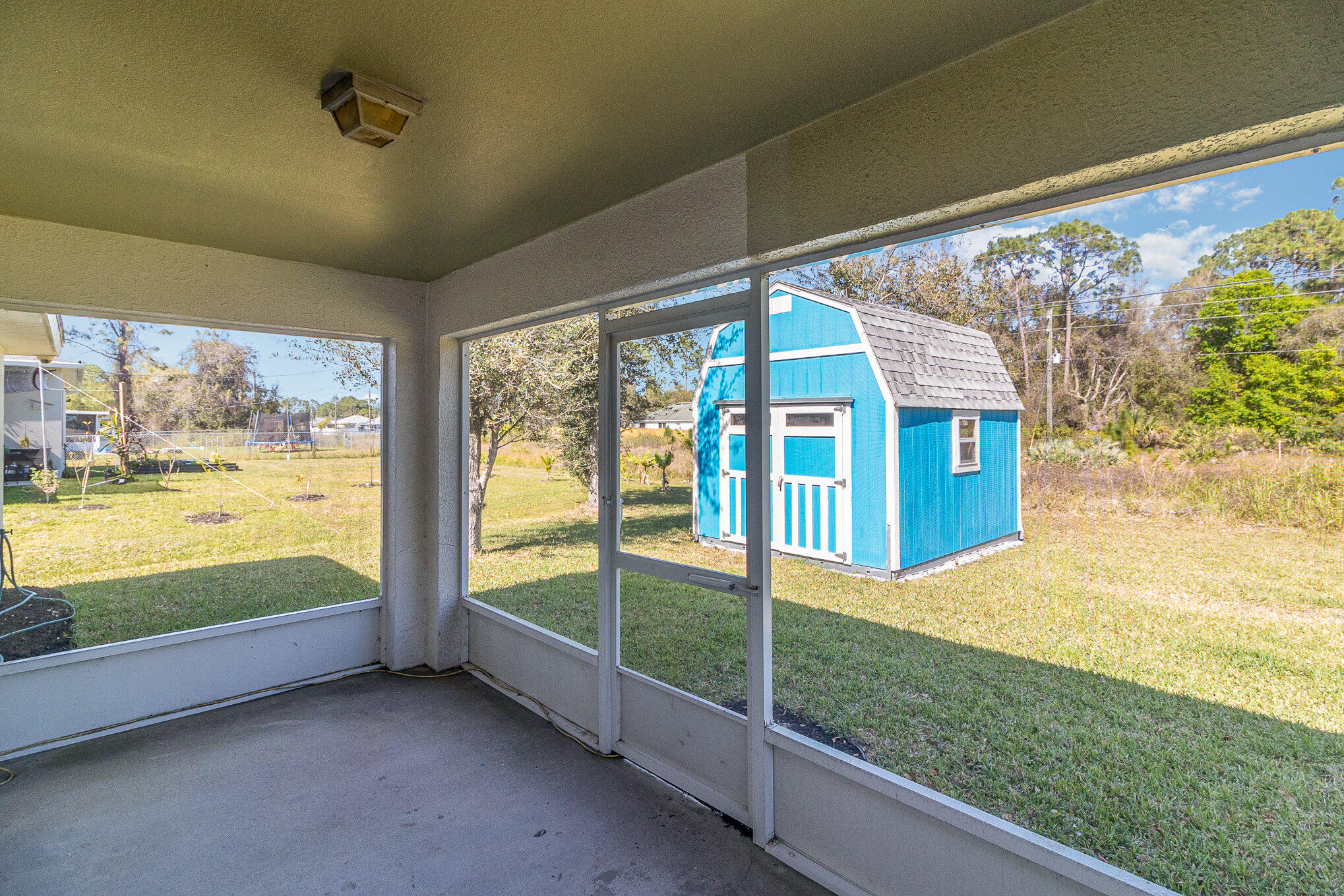 1391 Saxony Road Southwest Palm Bay, FL 32908 - Photo 24 of 28