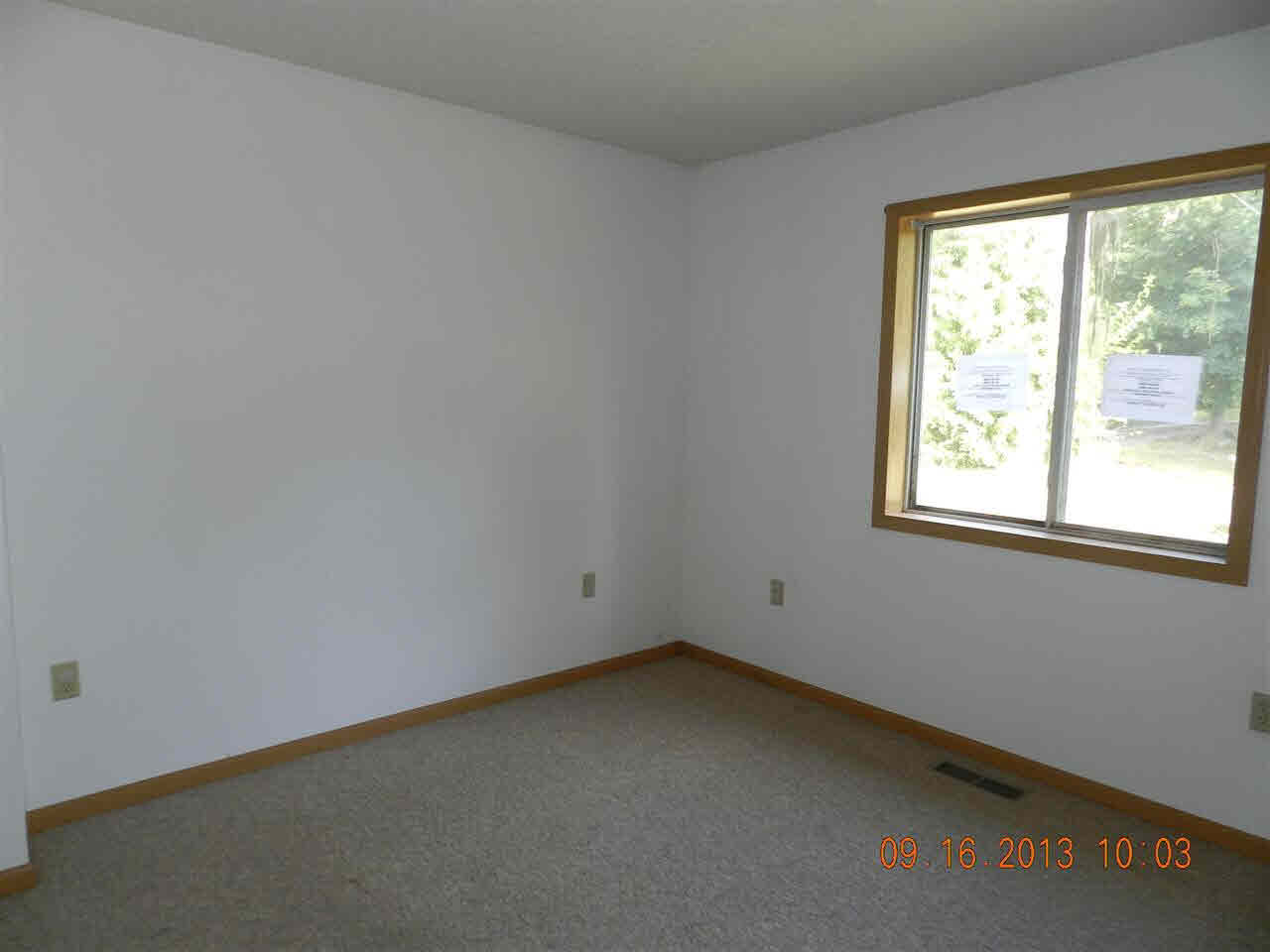 5339 West Kiwi Road Claypool, IN 46510 - Photo 8 of 16