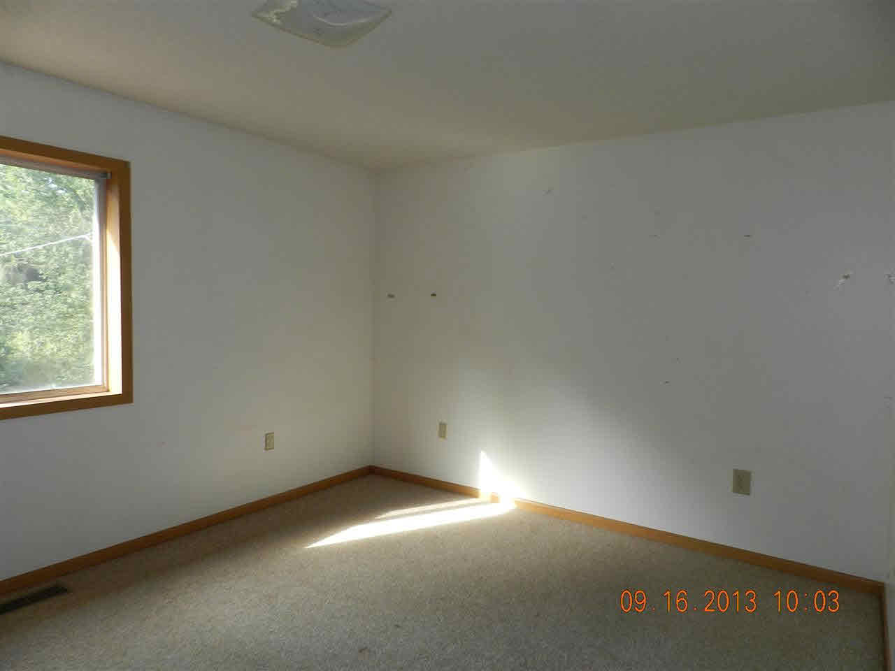 5339 West Kiwi Road Claypool, IN 46510 - Photo 9 of 16