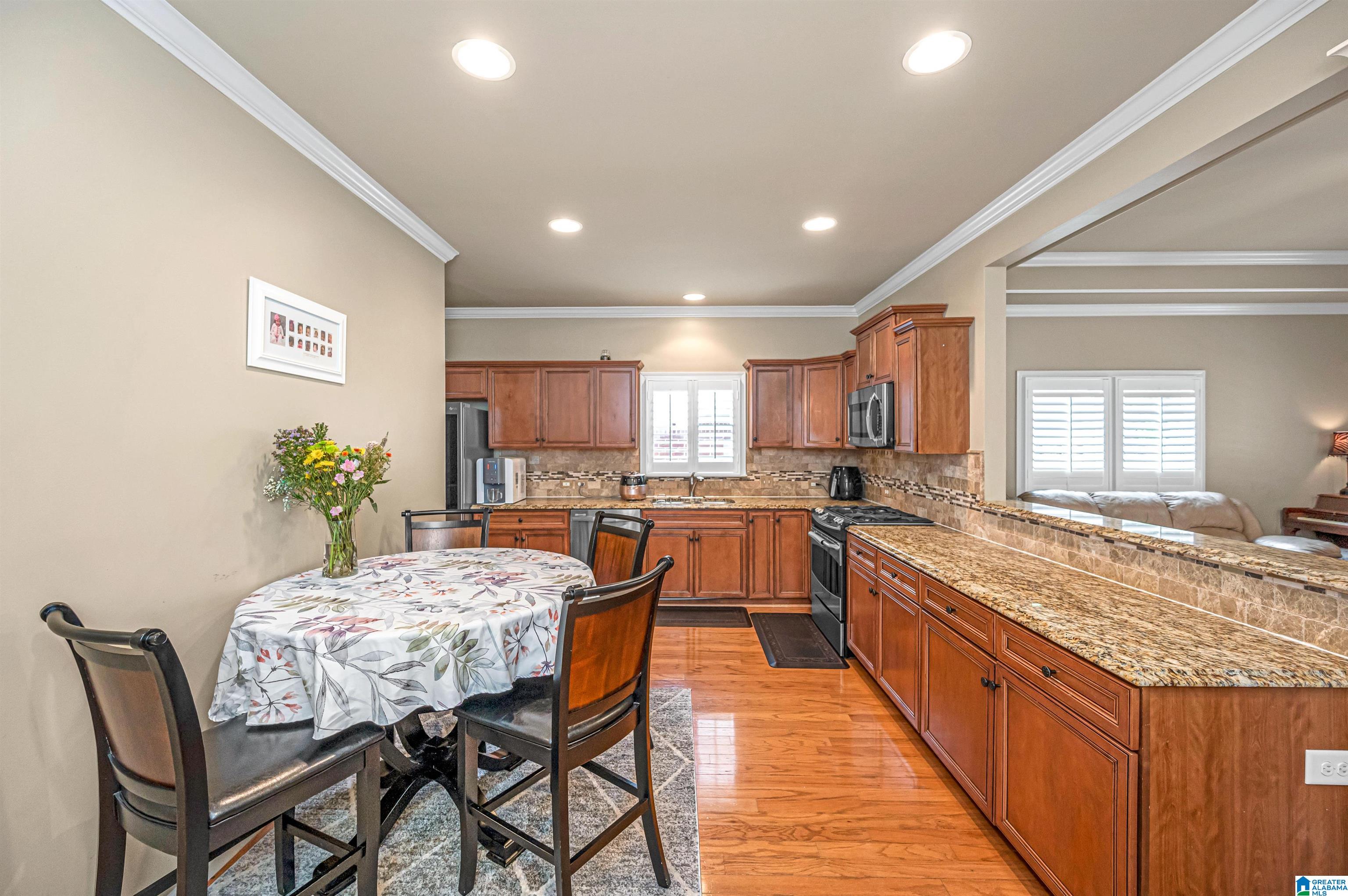 3608 Courtyard Lane Birmingham, AL 35216 - Photo 8 of 41