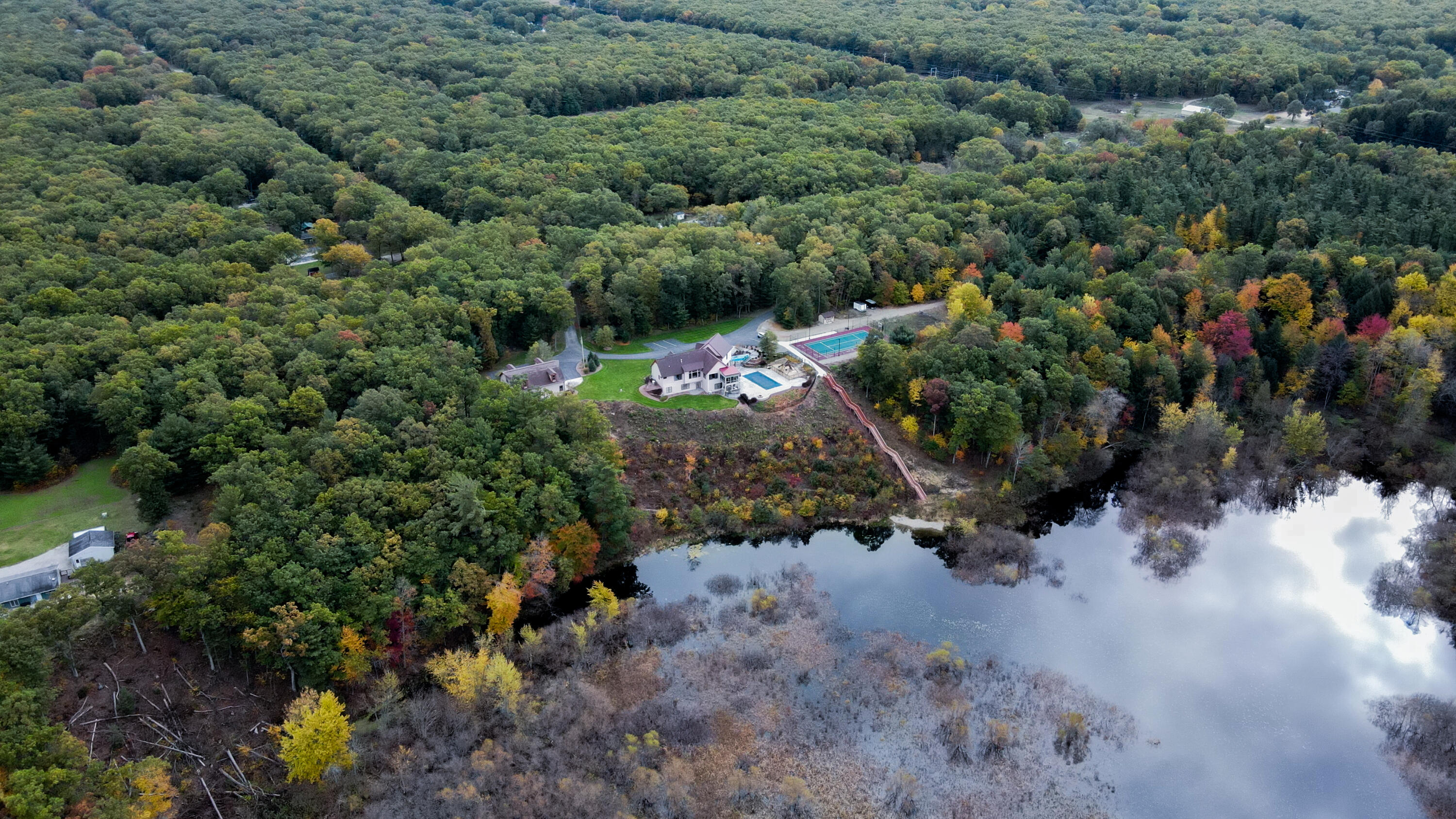 597 Brooks Road North Muskegon, MI 49442 - Photo 45 of 51 597Brookes_aerial-08