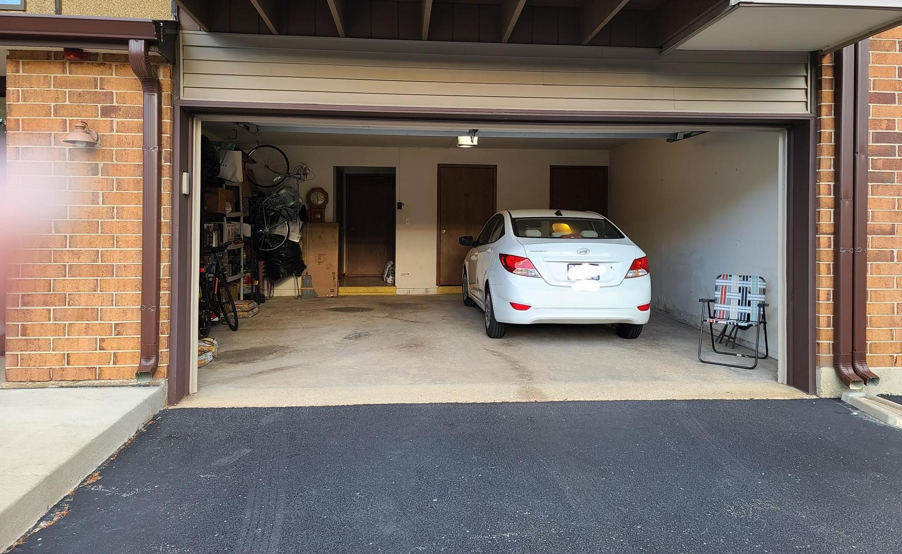 817 Oakton Street, Unit 201 Elk Grove Village, IL 60007 - Photo 16 of 16