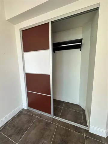 $3,800 | 41 Southeast 5th Street, Unit 2201, Miami, FL 33131