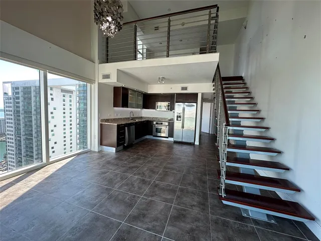 $3,800 | 41 Southeast 5th Street, Unit 2201, Miami, FL 33131