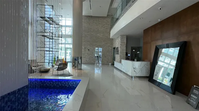 $3,800 | 41 Southeast 5th Street, Unit 2201, Miami, FL 33131