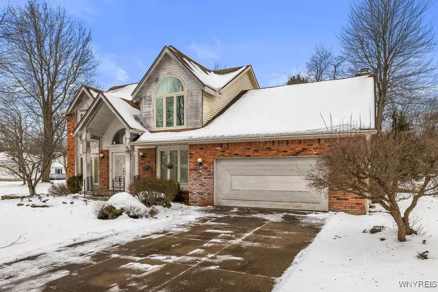 $599,900 | 66 Windsong Court, Amherst, NY 14051