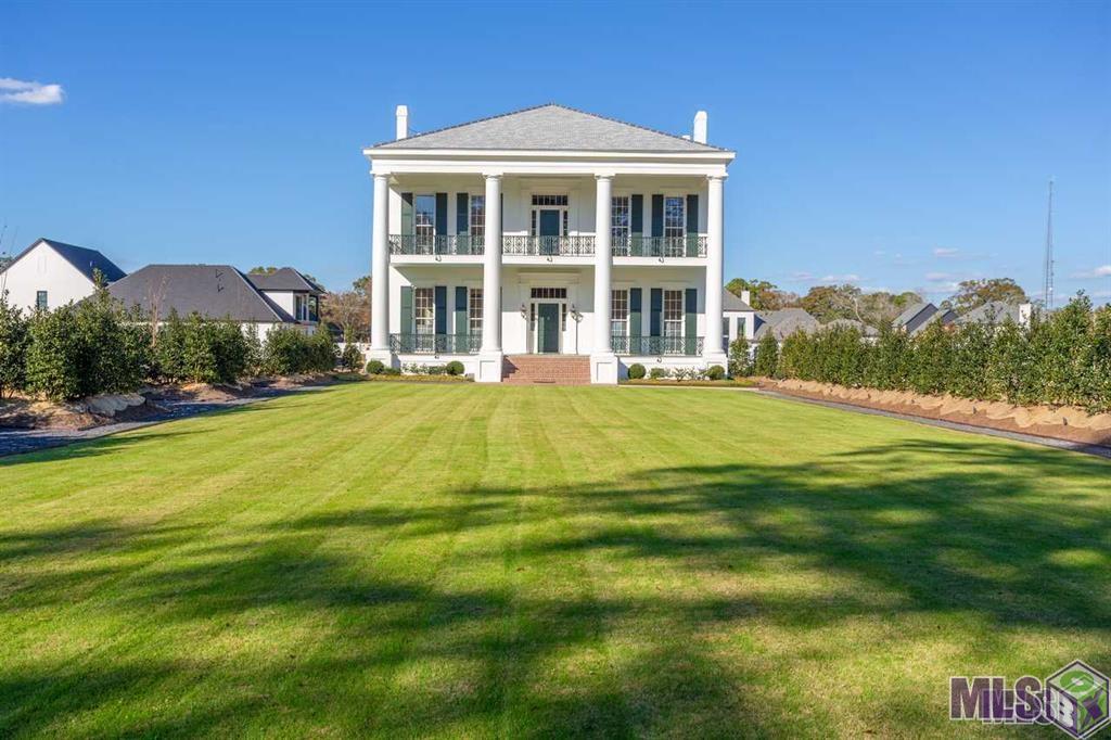 716 Adelia Lane Baton Rouge, LA 70806 - Photo 3 of 6 18th Century Home