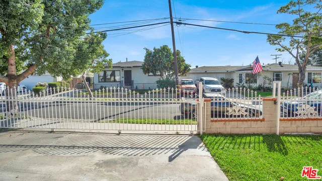 $3,200 | 2239 West Lincoln Street, Long Beach, CA 90810
