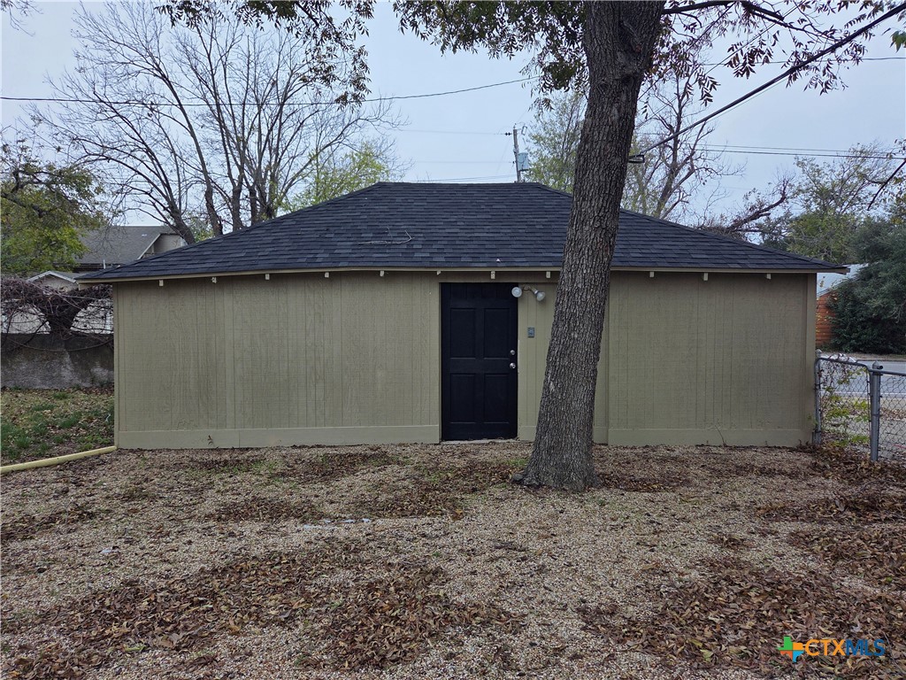 1214 South 11th Street Temple, TX 76504 - Photo 20 of 23 a view of a backyard