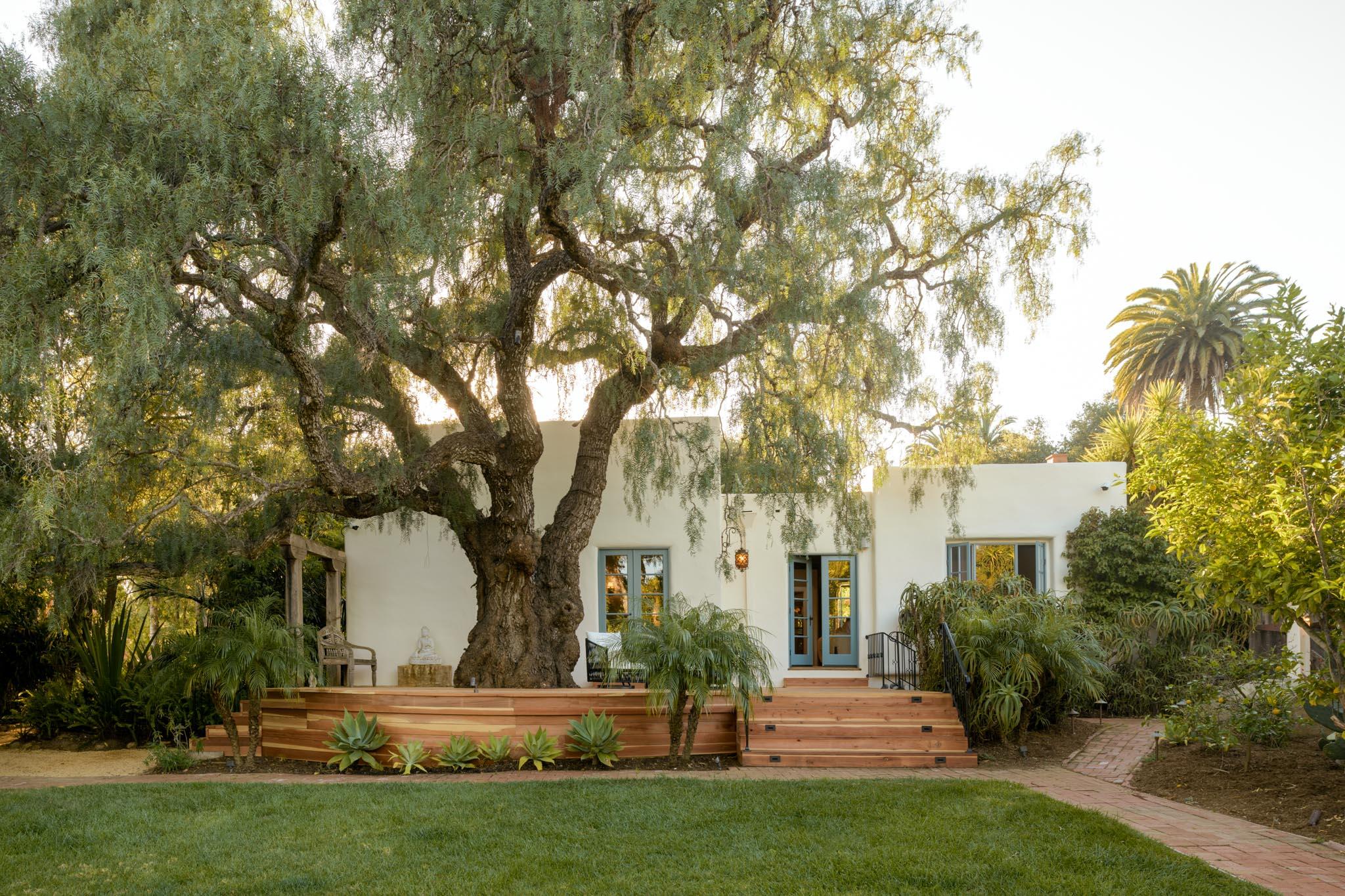 549 Hot Springs Road Montecito, CA 93108 - Photo 17 of 28 Expansive Deck