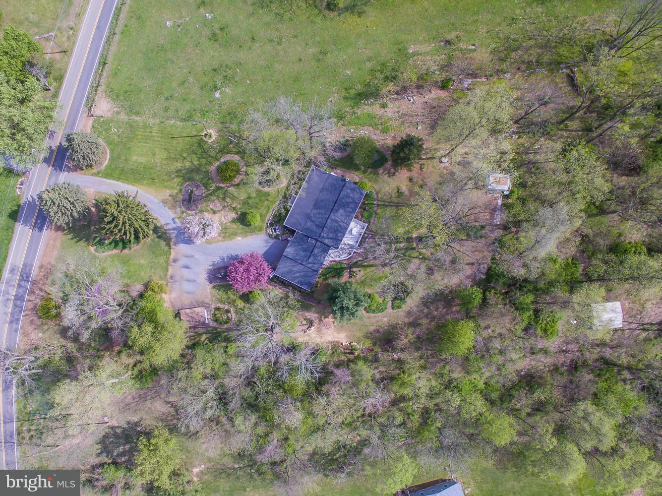 210 Mooredale Road Carlisle, PA 17015 - Photo 6 of 44 Surrounded by trees and country setting