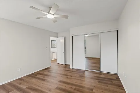 $250,000 | 10997 Rosehill Road, Overland Park, KS 66210