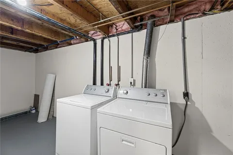 $250,000 | 10997 Rosehill Road, Overland Park, KS 66210