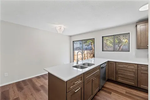 $250,000 | 10997 Rosehill Road, Overland Park, KS 66210