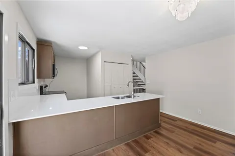 $250,000 | 10997 Rosehill Road, Overland Park, KS 66210