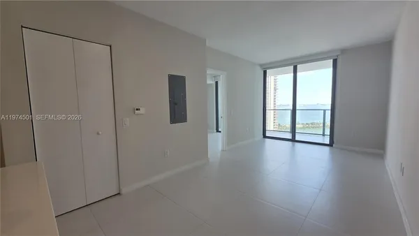 $3,200 | 501 Northeast 31st Street, Unit 2404, Miami, FL 33137