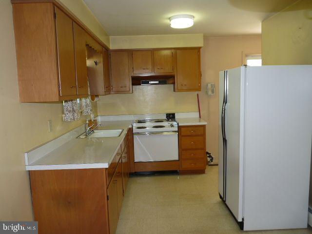 319 Village Road Harrisburg, PA 17112 - Photo 5 of 18 Gallery Image 5