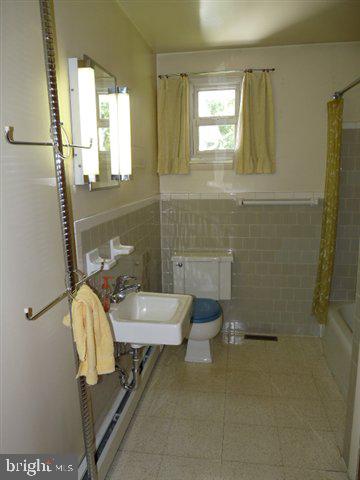 319 Village Road Harrisburg, PA 17112 - Photo 10 of 18 Gallery Image 10