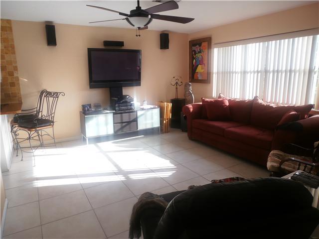 8115 Nutmeg Way Tamarac, FL 33321 - Photo 4 of 16 Additional Photo