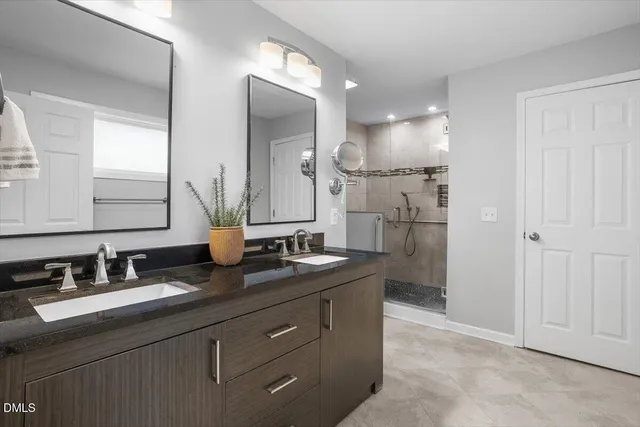 $1,095,000 | 808 Christopher Road, Chapel Hill, NC 27514