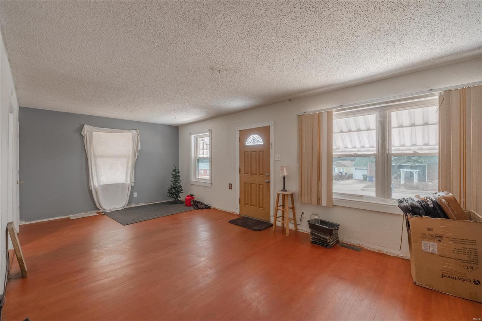 3555 Ashby Road St. Ann, MO 63074 - Photo 4 of 16 Gallery Image 4