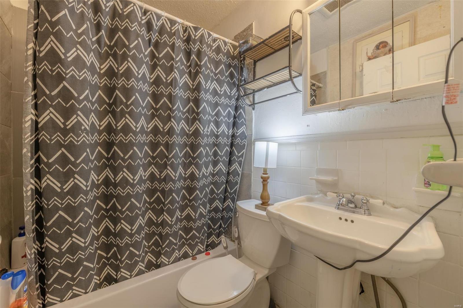 3555 Ashby Road St. Ann, MO 63074 - Photo 10 of 16 Gallery Image 10